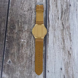 🕰️✨ Men’s Carbon Fiber-Style Bamboo Watch – Luxury Golden & Black Analog Quartz Timepiece for Every Occasion 🌟